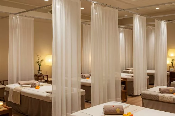 Massage Cherry Đồng Hới
