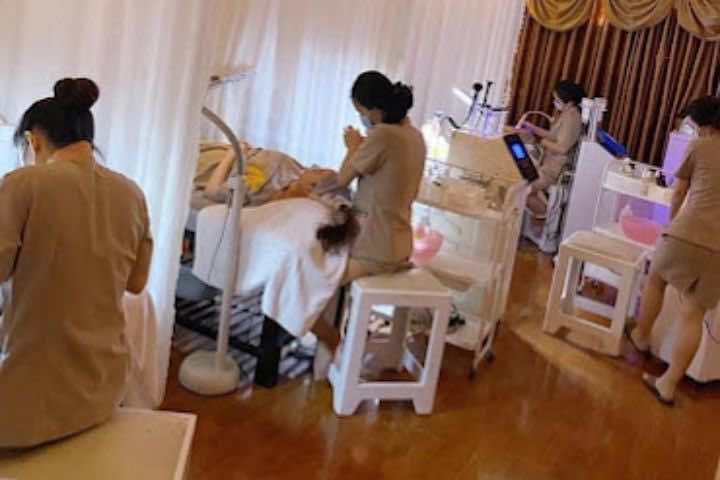 Sen Hồng Clinic TP Rạch Giá