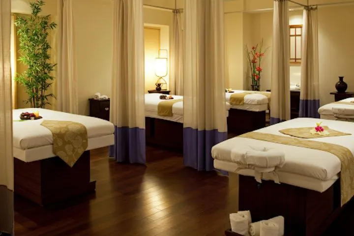 Sen Vàng Massage & Spa Hạ Long