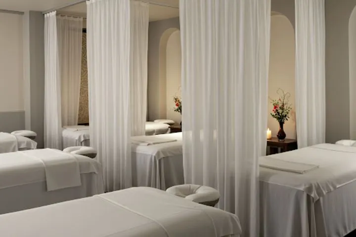 Massage New Pacific Quận 3