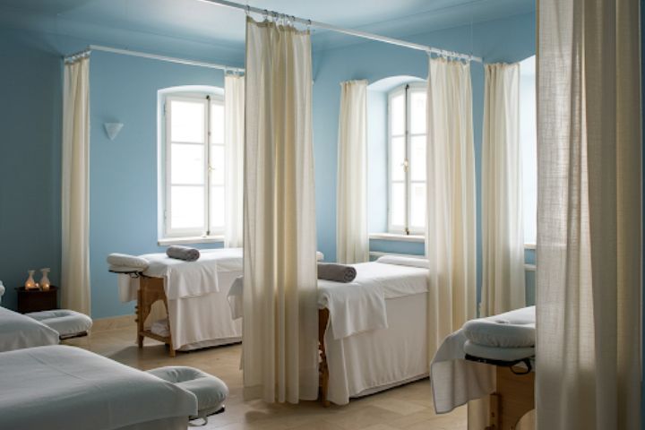 Massage Viên Ngọc Xanh Lê Văn Sỹ