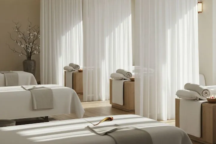 Người Mù Xuân Quyền Massage Hòa Bình
