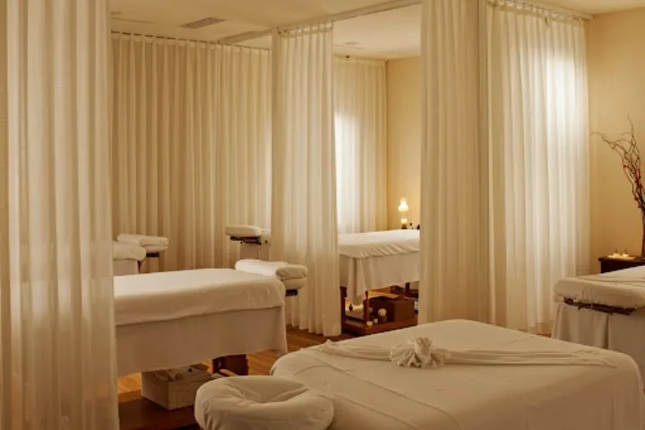 Trang Beauty Spa Long Biên
