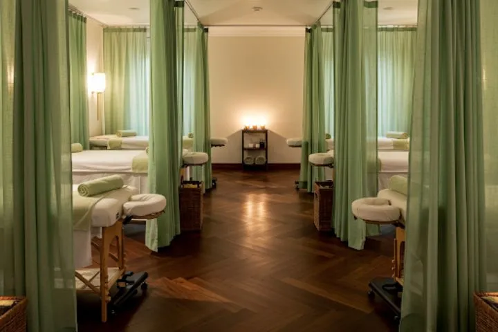 Venus 61 Massage Long Biên
