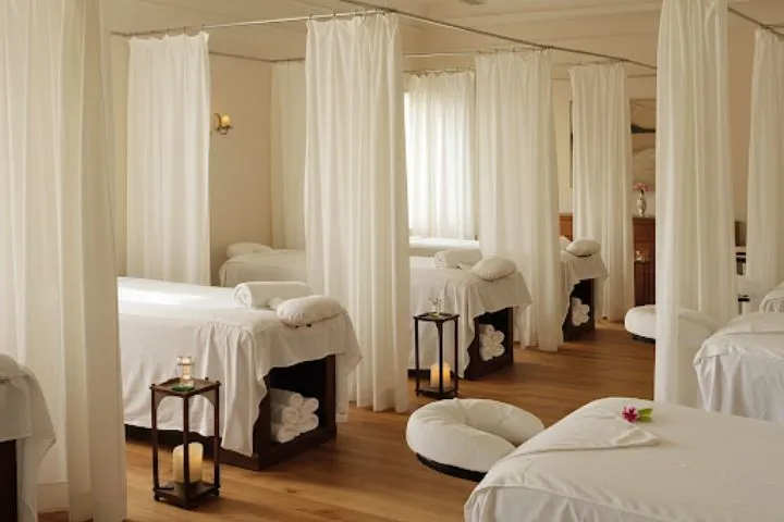 Miu Miu Spa Quận 1