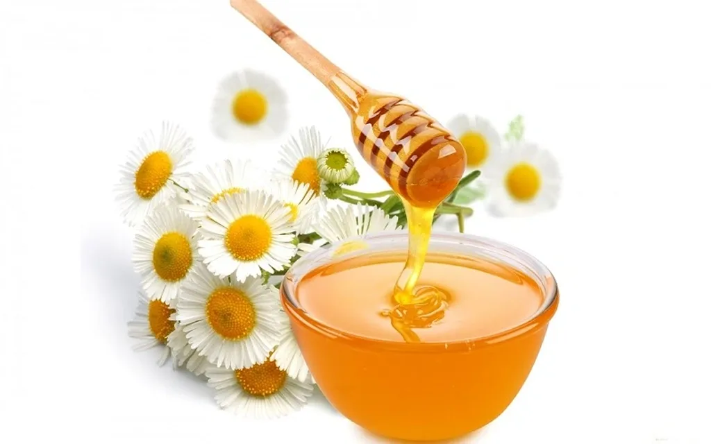 Mẹo trị mụn bọc ở cằm tại nhà với mật ong